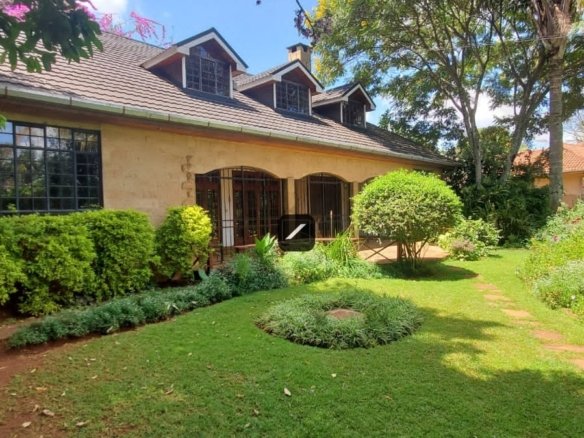 Expansive 5 bedroom standalone house for rent in loresho