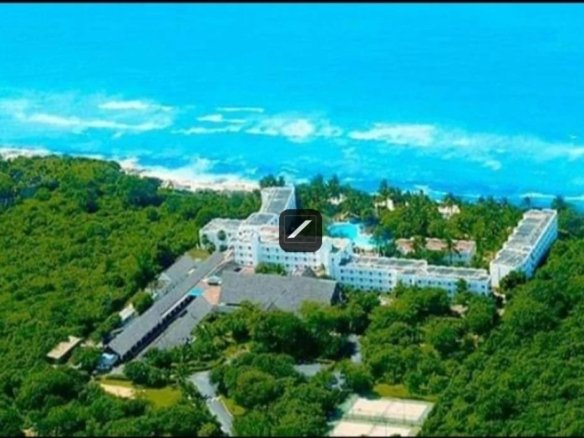 F570775d eecf 4845 95f0 a791a77436b5