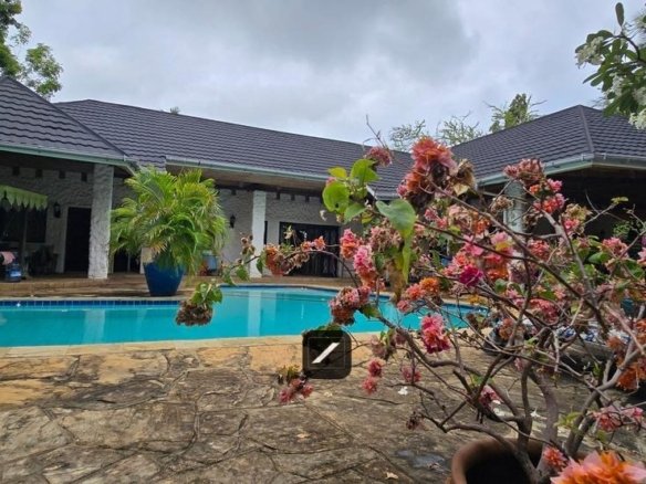 Imgi 23 ade6652c 975b 4086 89be aad7de6bd401