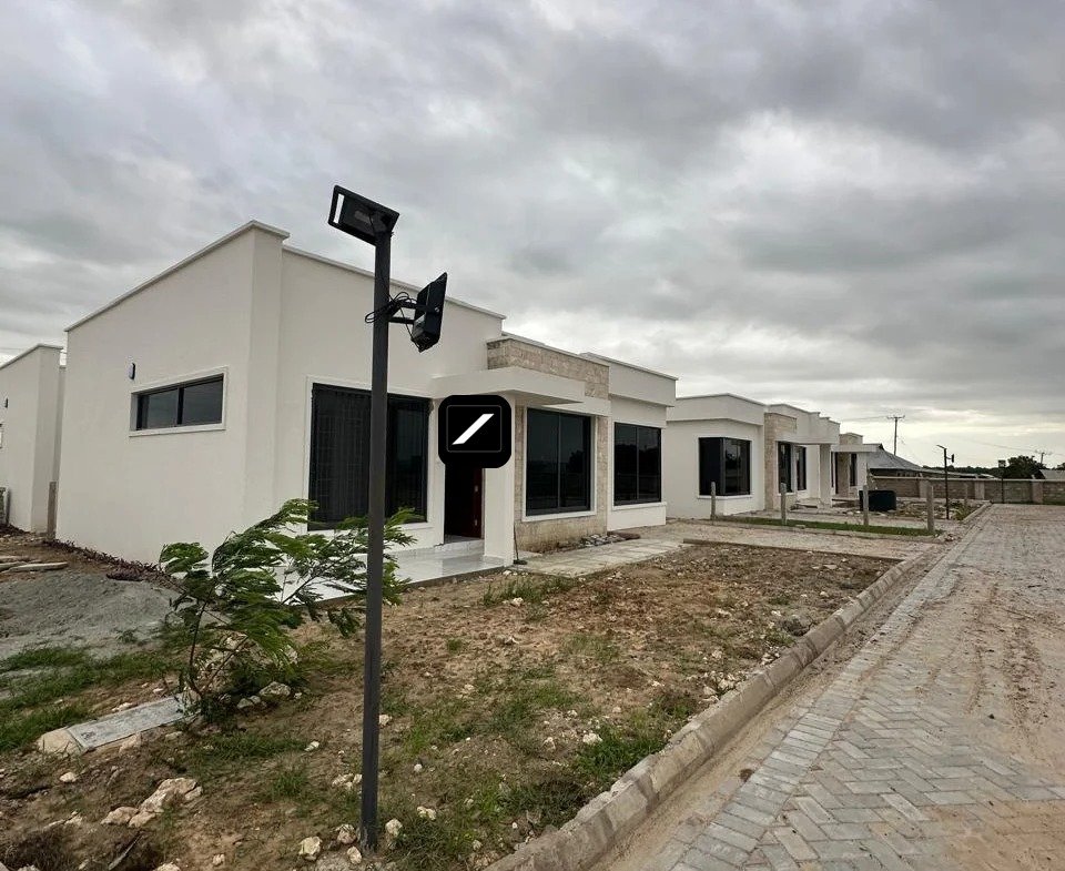 imgi_5_WhatsApp-Image-2025-05-26-at-7.05.20-AM2-960×785