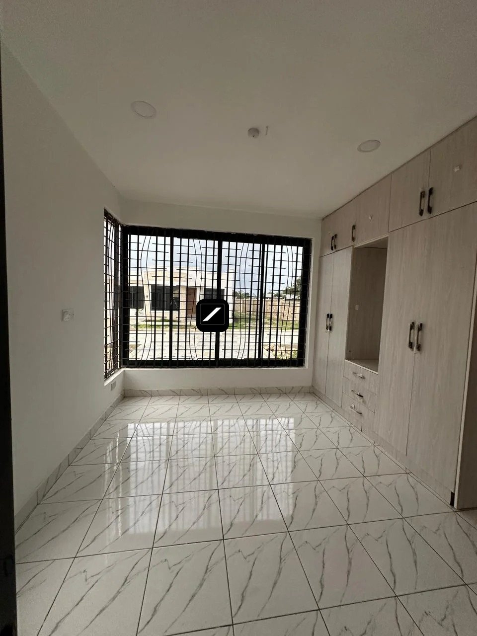 imgi_7_WhatsApp-Image-2025-05-26-at-7.05.20-AM9