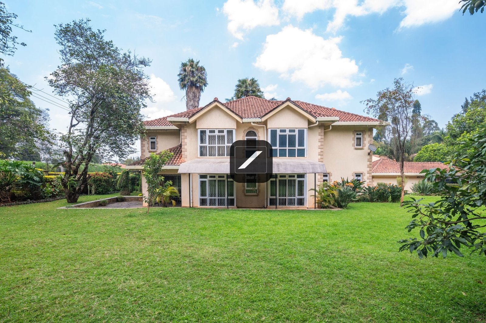 imgi_57_2105932_H_47