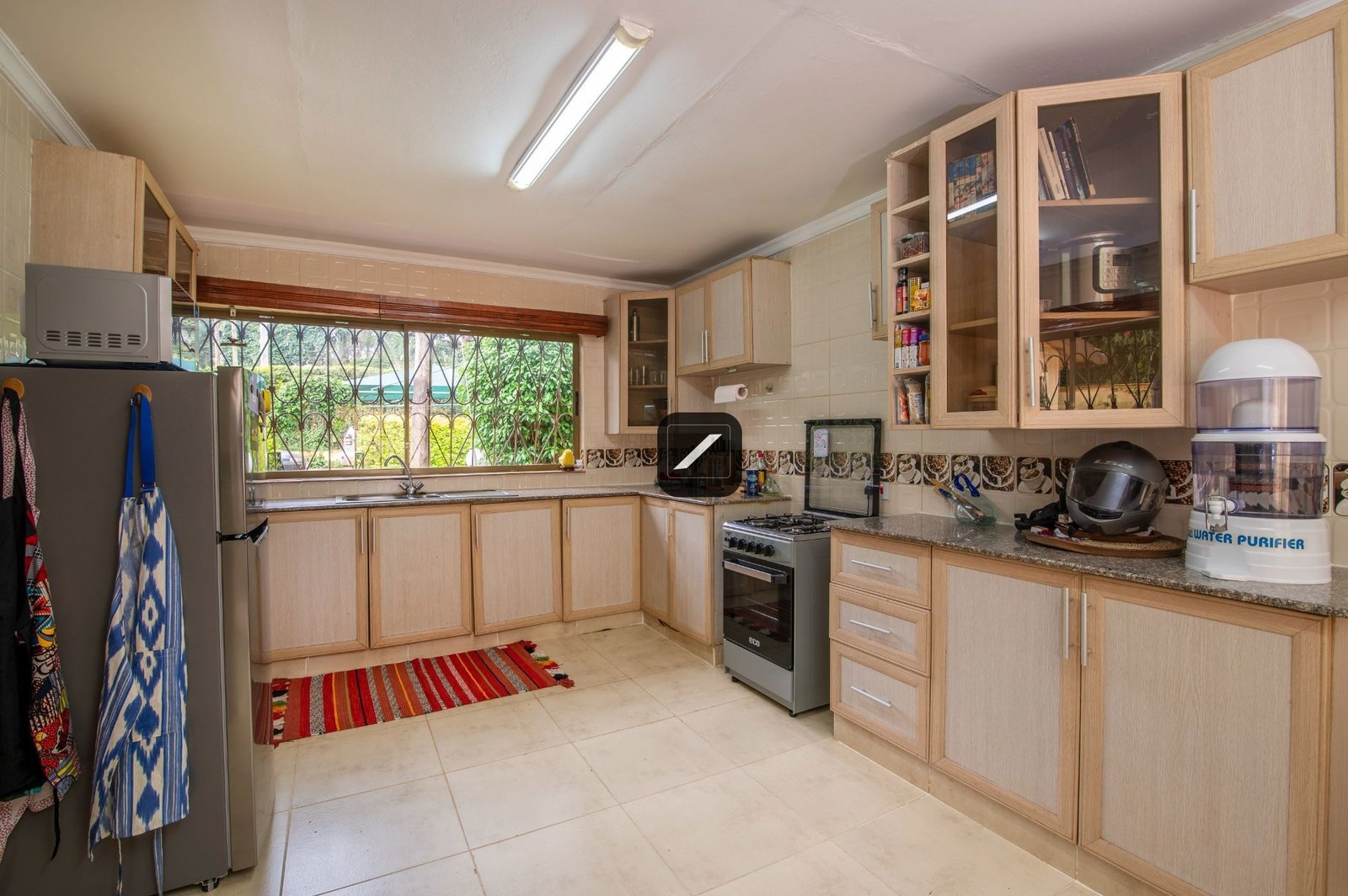 imgi_95_2127902_H_29